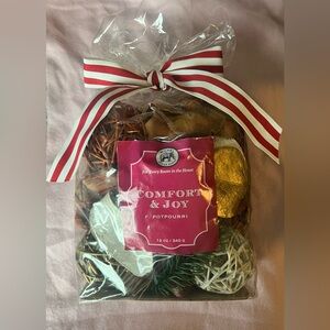 Michel Design Works "Comfort & Joy" Potpourri 12oz